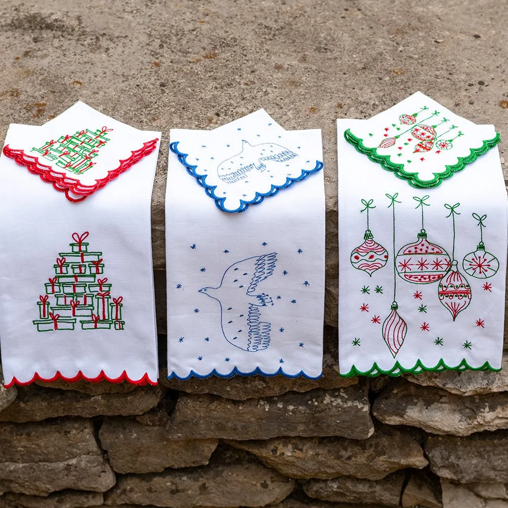 Embroidered Christmas Tree of Gifts Cocktail Napkin | Set of 4