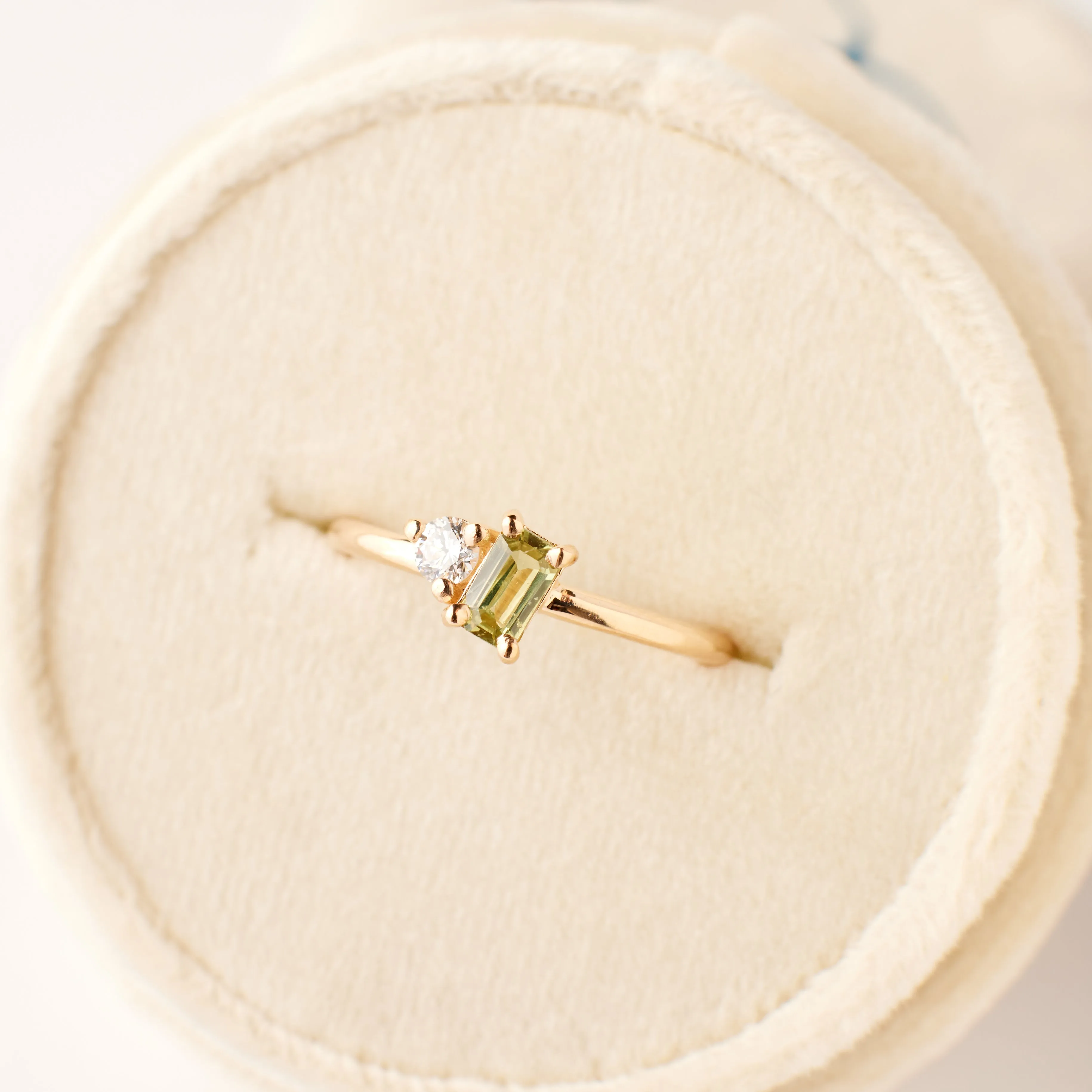 Simone Ring - Limited Collection Pastel-Green Sapphire   Diamond