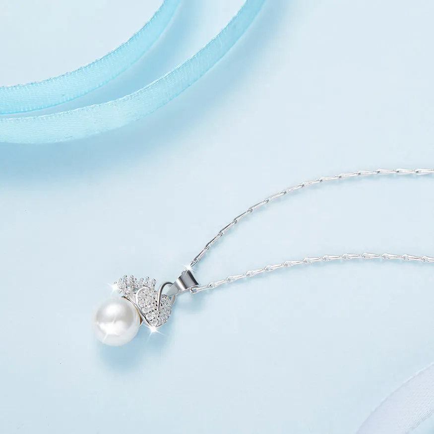 Sterling silver pearly swan necklace